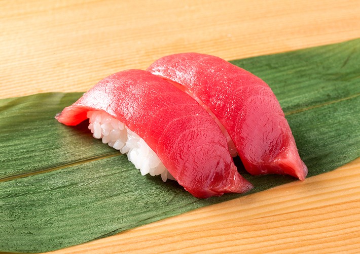 Sushi cá ngừ đại dương