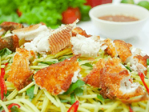 Khô cá tra chiên gỏi xoài