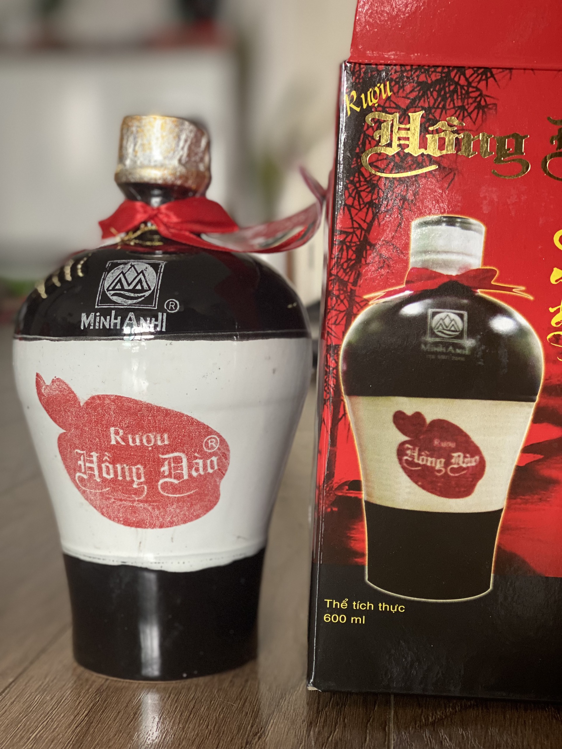 Rượu hồng đào2