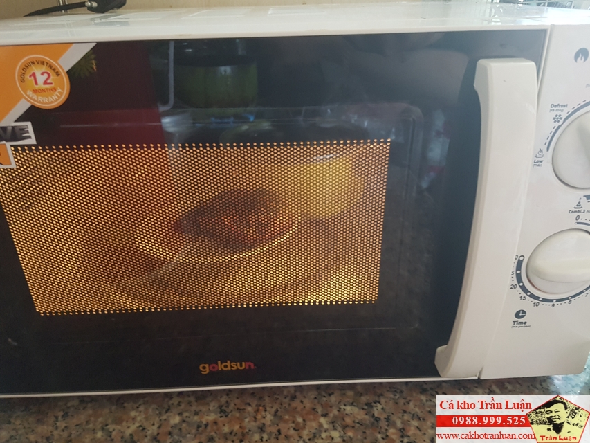 Cá Kho Quay lò vi sóng