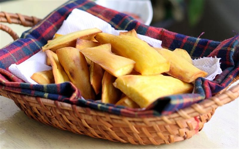 Khoai lang chiên phồng